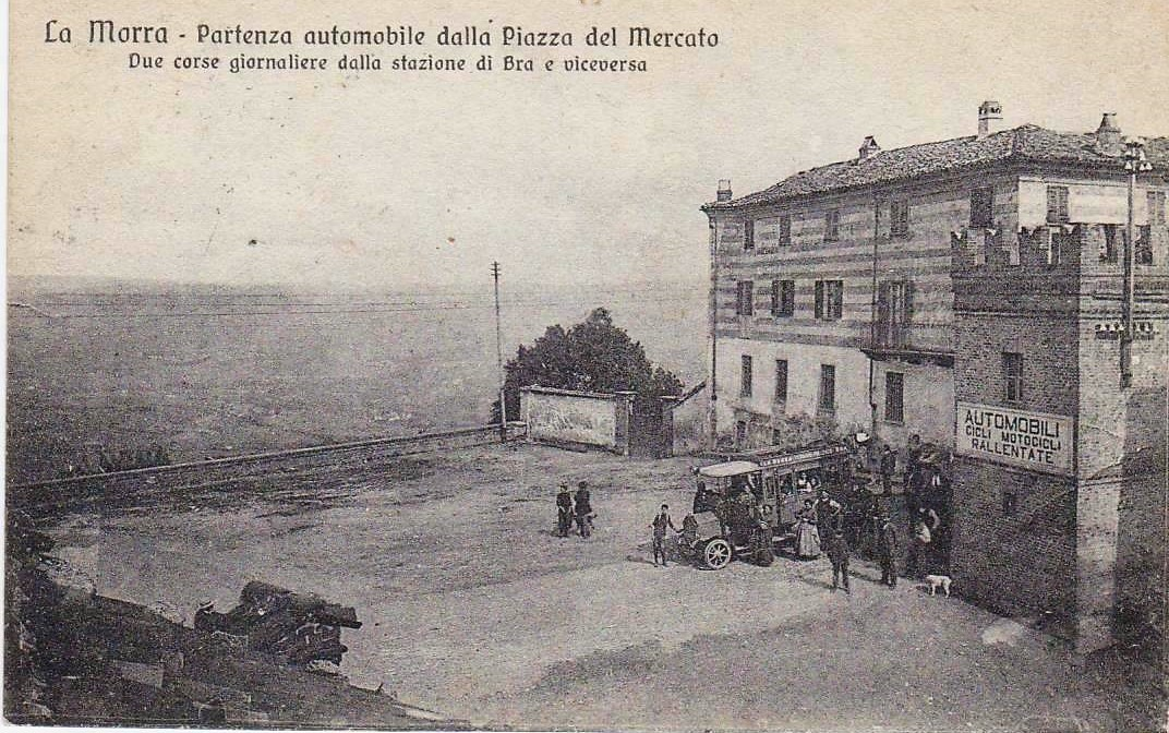 PIAZZA DEL MERCATO (ATTUALE PIAZZA MARTIRI)