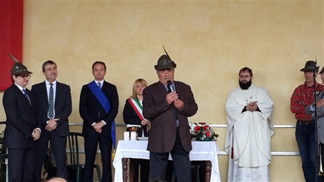 PRESIDENTE ALPINI IN LANGA VALTER SANTERO-ONOREVOLE MINO TARICCO - ONOREVOLE ALBERTO CIRIO - SINDACO MARIALUISA ASCHERI - PRESIDENTE ANA CUNEO ANTONIO FRANZA - PRESIDENTE ANA LA MORRA PAOLO GAZZERA