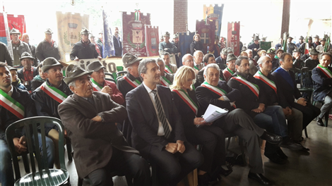 I SINDACI - ONOREVOLE MINO TARICCO- IL SINDACO DI LA MORRA MARIALUISA ASCHERI - ONOREVOLE ALBERTO CIRIO - CONSIGLIERE REGIONALE FRANCESCO GRAGLIA
