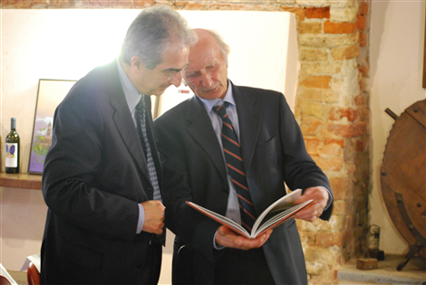 Il Prefetto Dott. Giovanni RUSSO e il Cavaliere Lorenzo ACCOMASSO