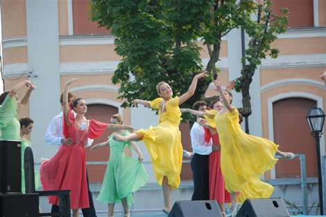 GRAN GALA' UNESCO DANZA SUL BELVEDERE DI LA MORRA