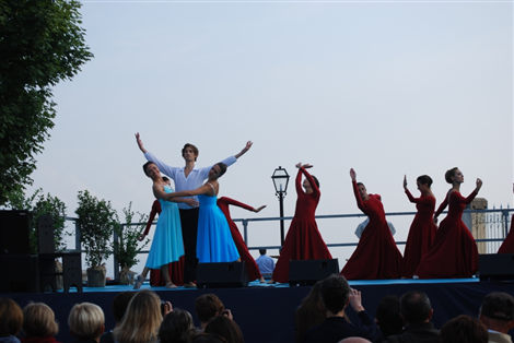 GRAN GALA' UNESCO DANZA SUL BELVEDERE DI LA MORRA