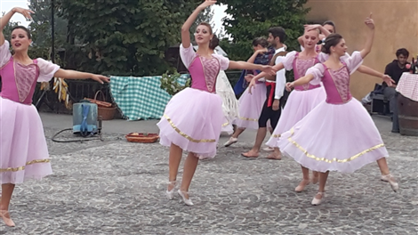 DANZA IN PIAZZA MARTIRI
